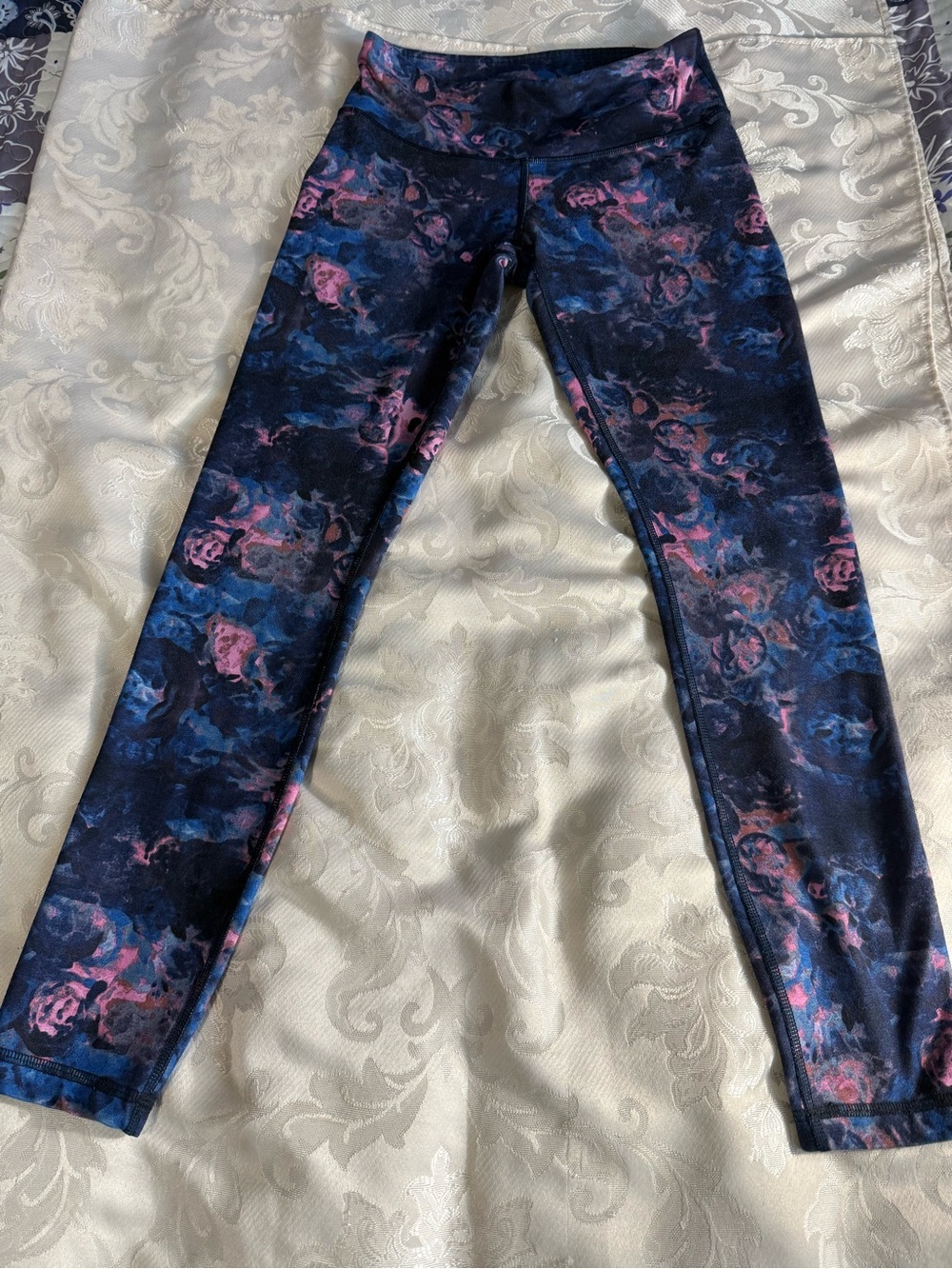 Lululemon Wonder Under High-Rise Floral Leggings Size 4 Full Length 27.5” Inseam - Picture 3 of 12